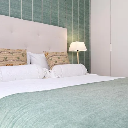 Genteel San Antonio Cadix