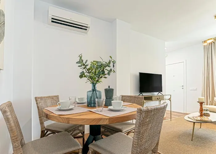 Genteel San Antonio קדיז